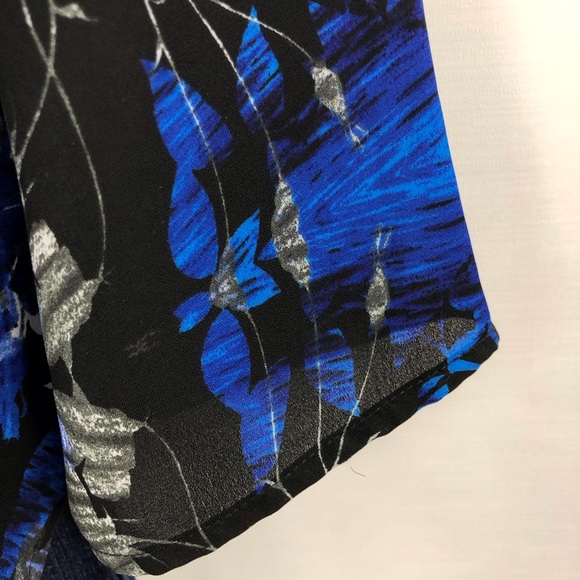 Express Black Floral Tunic Top - Picture 4 of 16